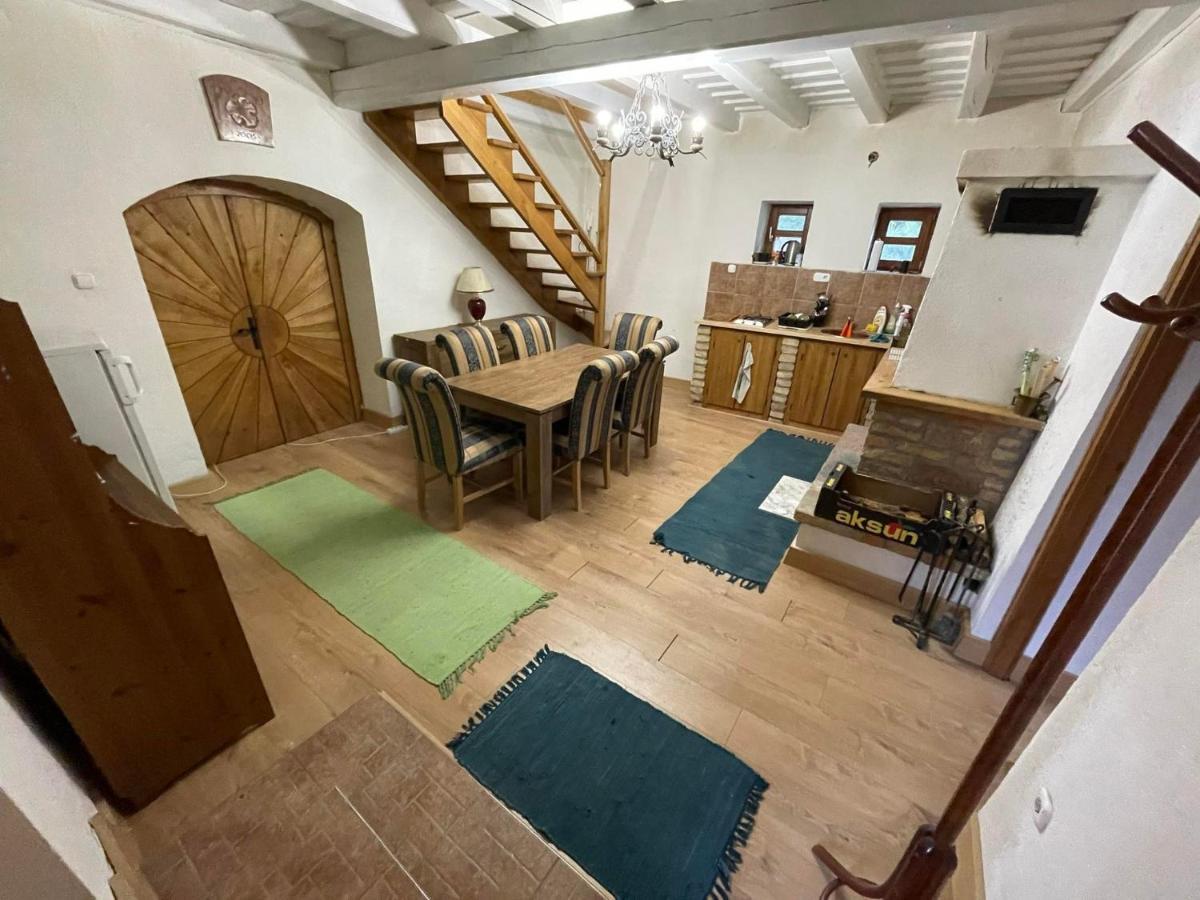 Borospince Vendeghaz Villa Pécsely Exterior foto
