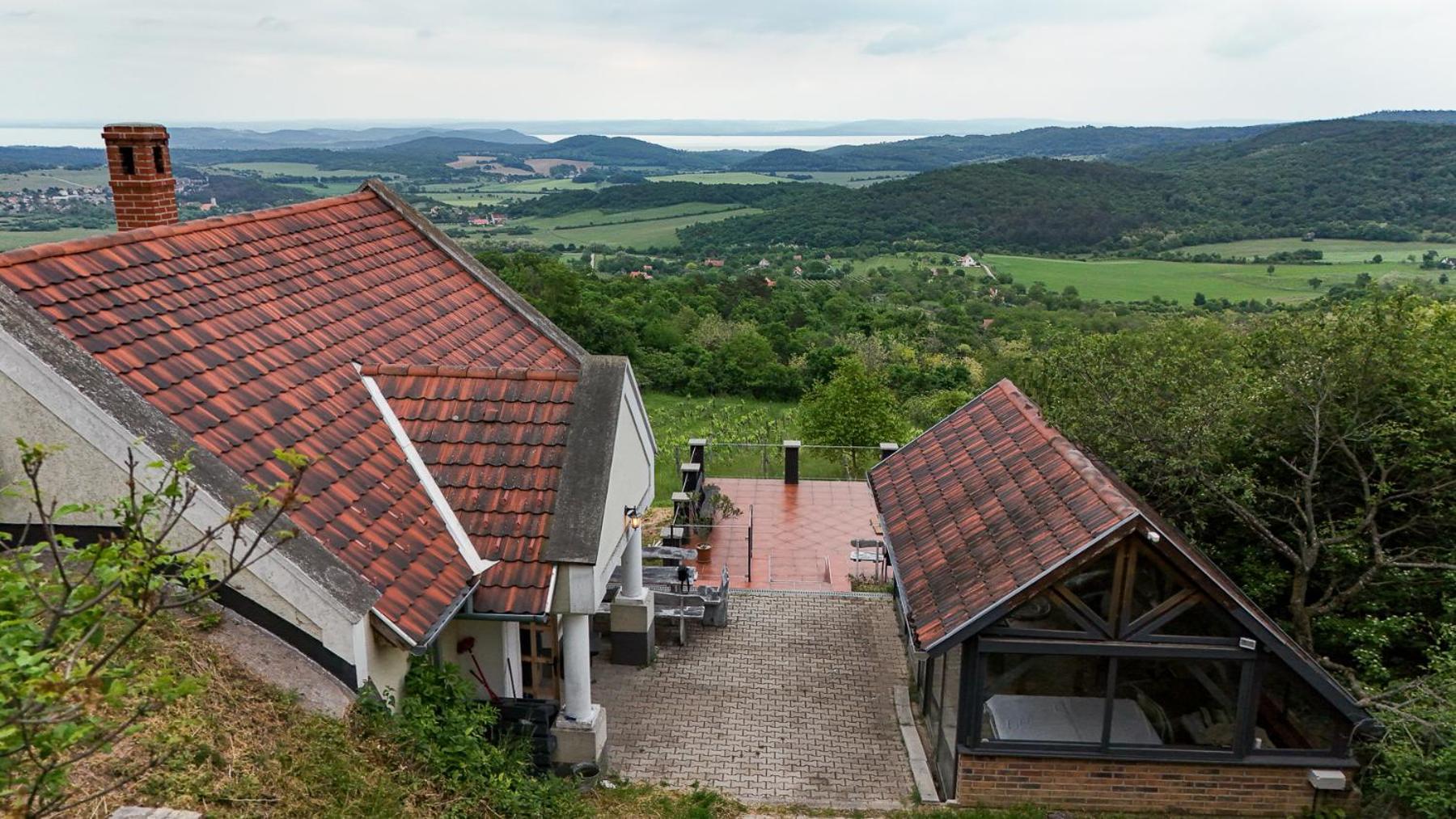 Borospince Vendeghaz Villa Pécsely Exterior foto