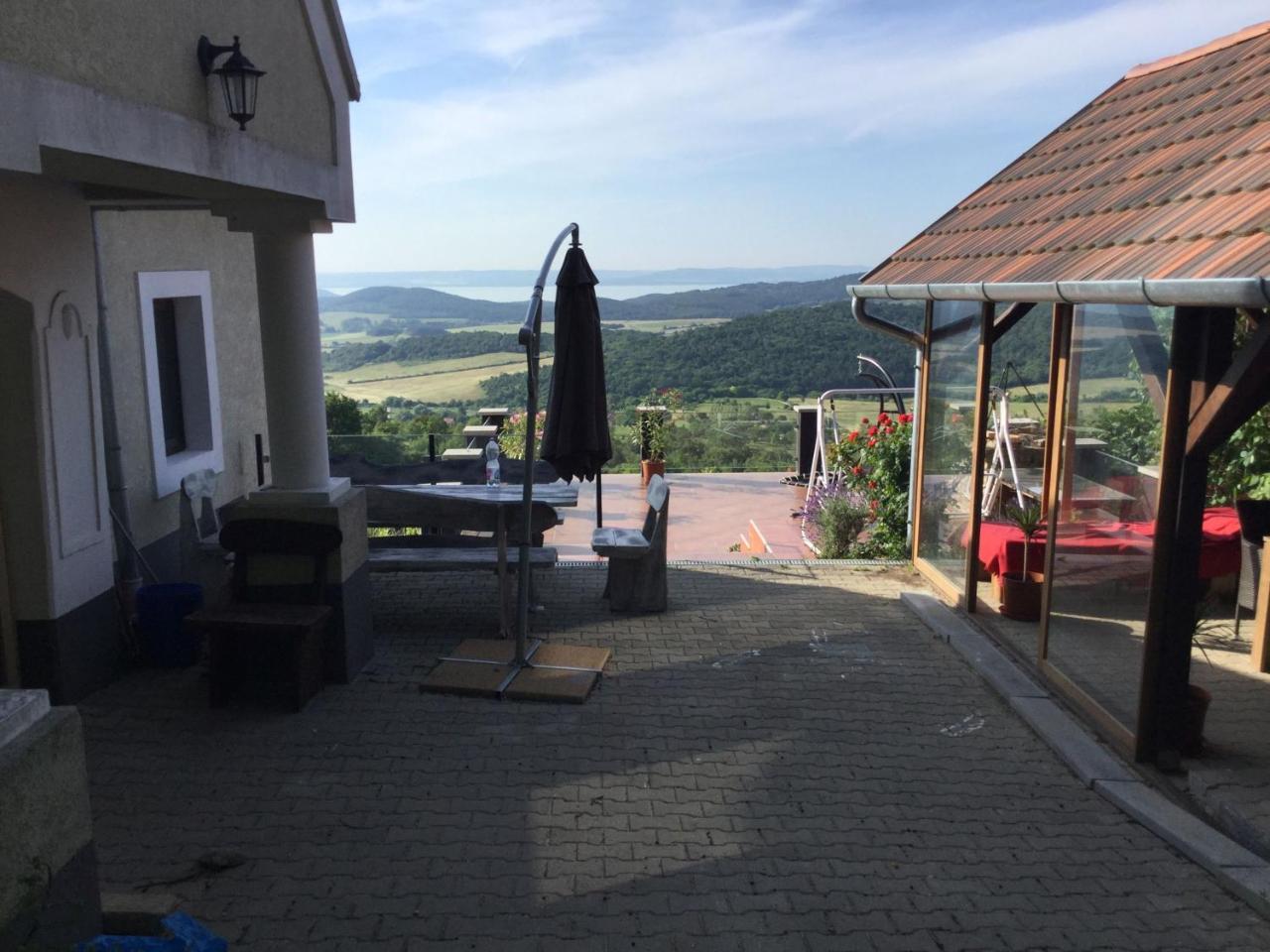 Borospince Vendeghaz Villa Pécsely Exterior foto